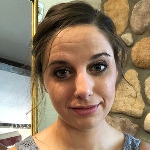 Meet your Posher, Christine